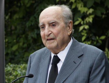 Πραγματοποιείται τώρα το μνημόσυνο του Κωνσταντίνου Μητσοτάκη (φωτό,βίντεο)